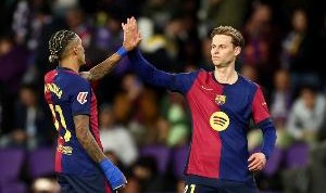 电竞比分-世体：德容的新经纪人表示球员有留队意愿，巴萨计划续约2+1年