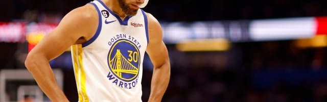 score电竞-四连败胜率直逼湖人！勇士顶配首发难填替补大坑