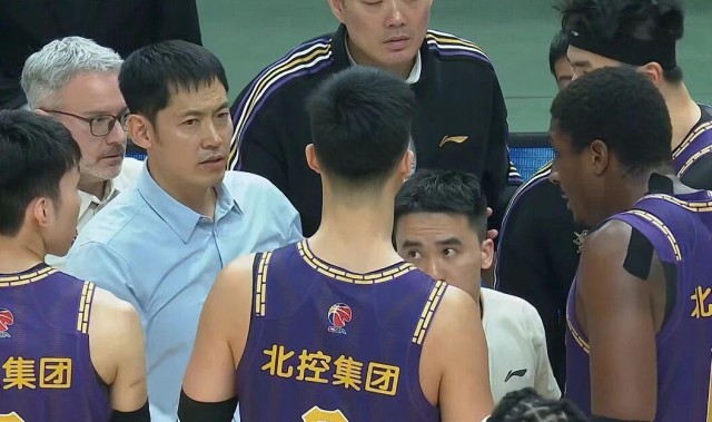 score电竞-曝北控男篮将帅不合，范子铭表现引发不满，山西官宣两员大将受伤