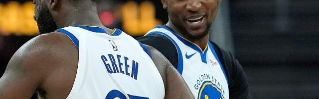 电竞比分-轰20+5！库明加被雪藏33天归来，科尔：很满意