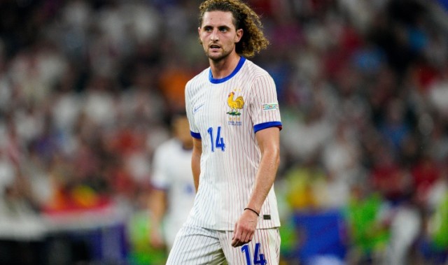 德尚谈拉比奥特被巴黎球迷嘘：嘘国家队的球员是不可接受的